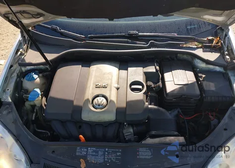 2006 Volkswagen Rabbit z USA, uszkodzony, nr VIN WVWDS71K56W153029